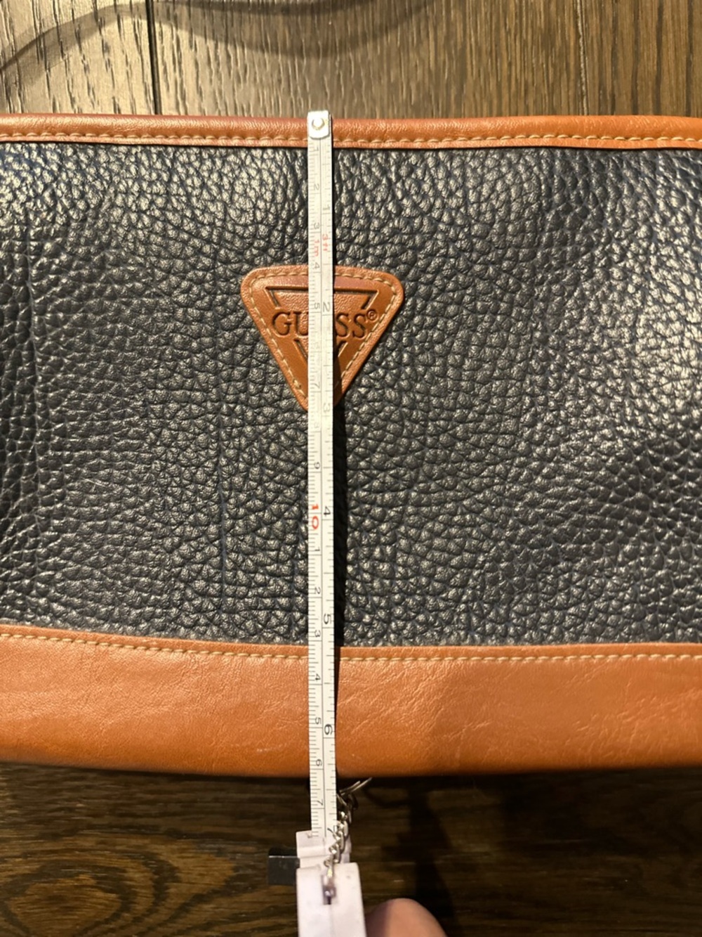 Vintage GUESS Navy and Brown Leather Bag - Picture 8 of 9
